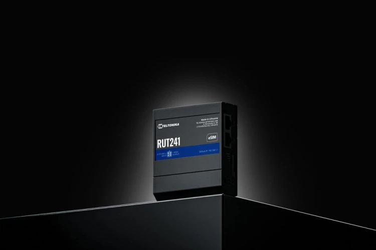 Teltonika RUT241 | router LTE 4G z eSIM, Wi-Fi, Ethernet – PROFESJONALNY