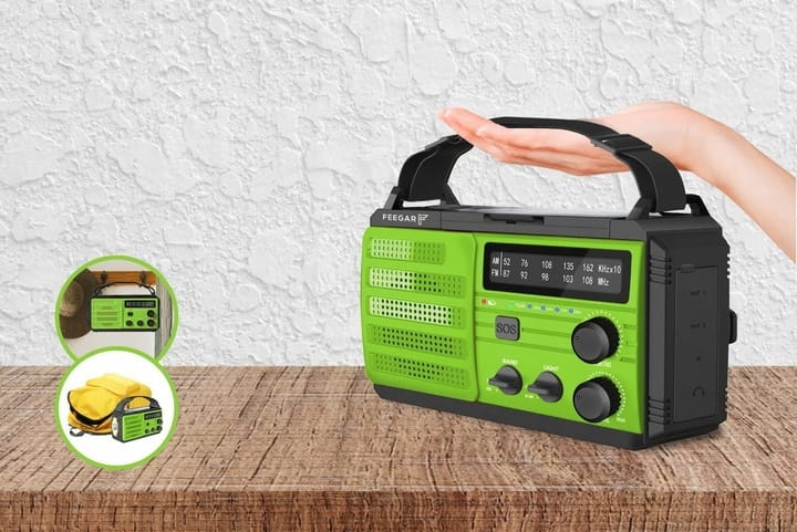 RADIO POD NAMIOT SOLAR POWERBANK 8000 mAh 72 godz