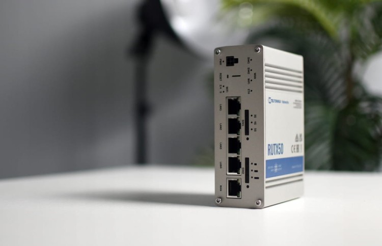 TELTONIKA RUTX50 Router LTE 5G Dual SIM WIFI-5 GPS