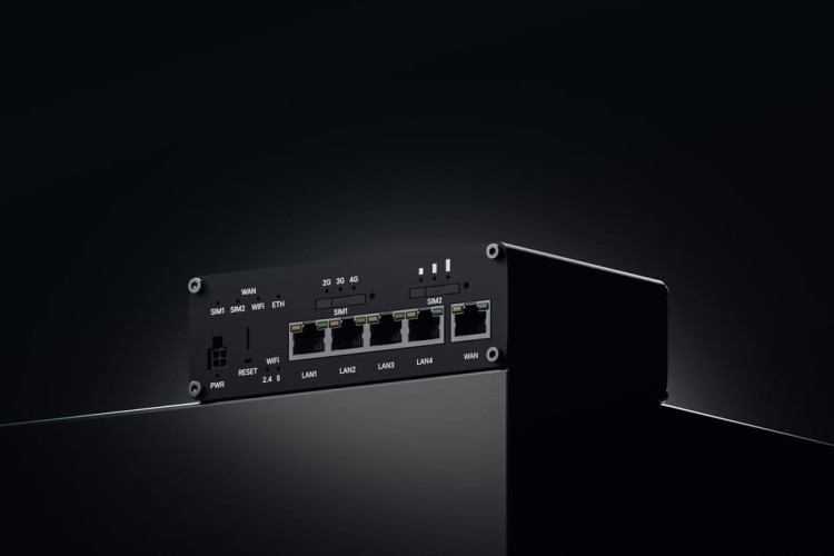 Teltonika RUTC41 Router przemysłowy 4G LTE + eSIM + Wi-Fi 6 + 5× Gigabit